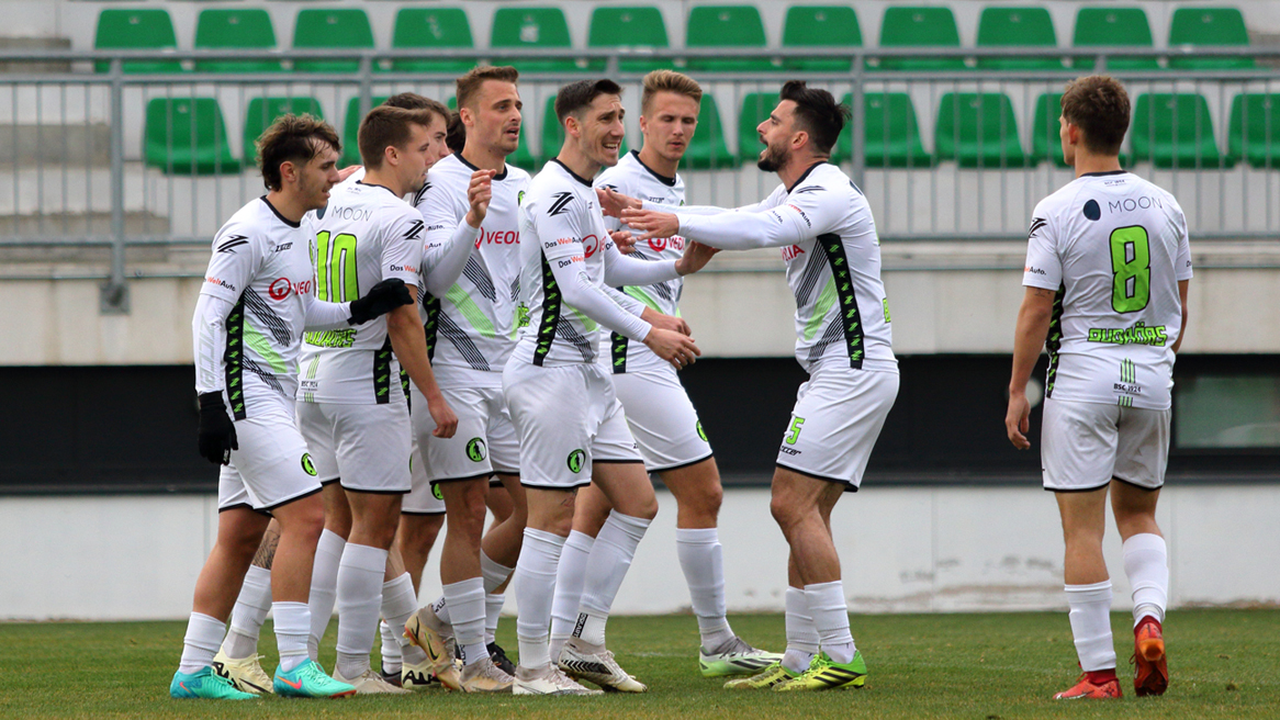 BSC 2324 NBIII 19F BUDAORS CSORNAI SE 2 0 BORITO