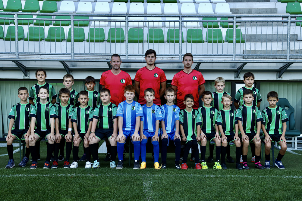 U10 kicsi