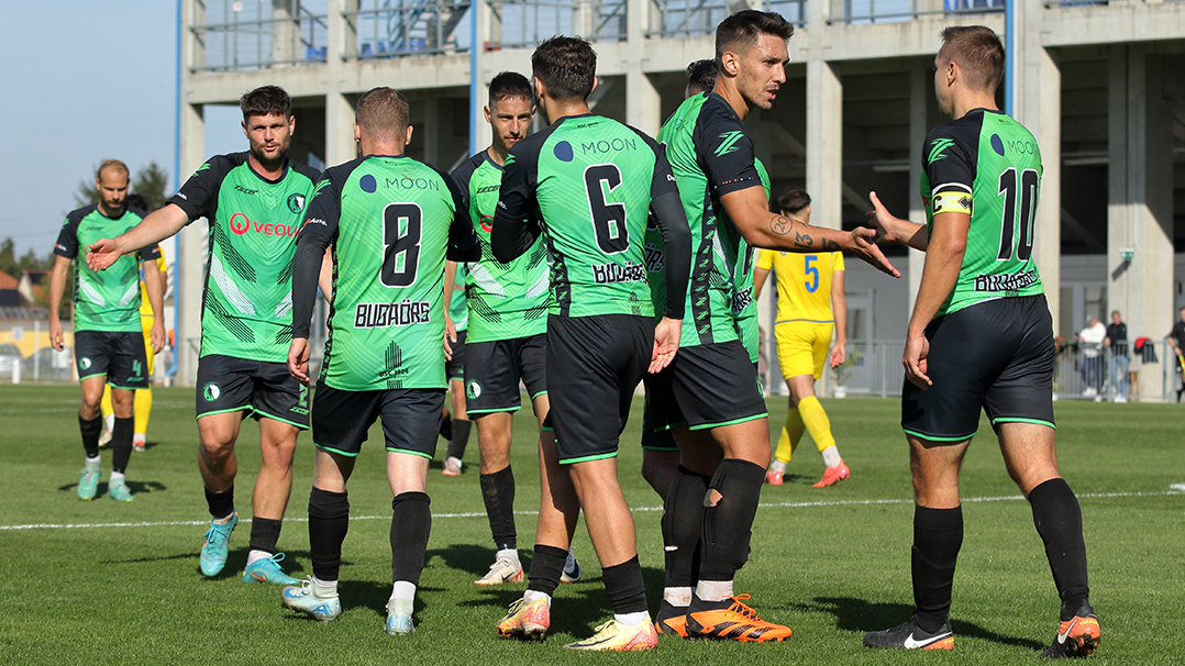 BSC 2425 13F BUDAORS KOMAROMI VSE BORITO